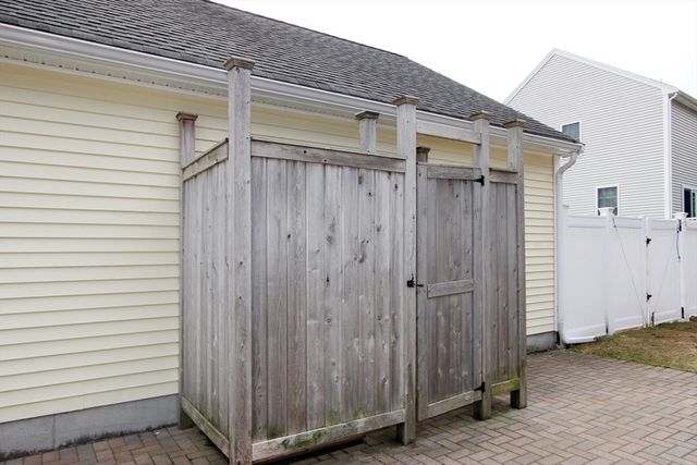 35 Settlers Way, Bourne, MA 02532