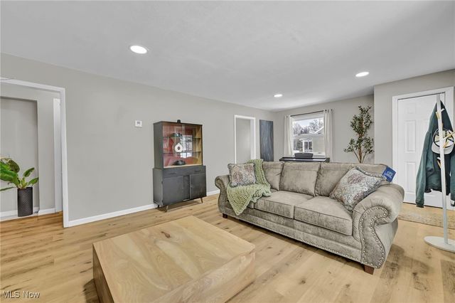 1731 Berger Road, Akron, OH 44312