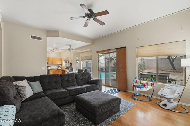 4630 E PRICKLY PEAR Trail, Phoenix, AZ 85050