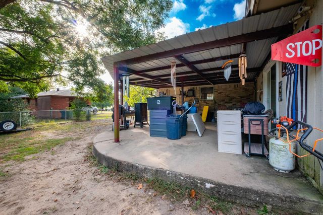 7024 Yarberry Lane, Little Rock, AR 72209