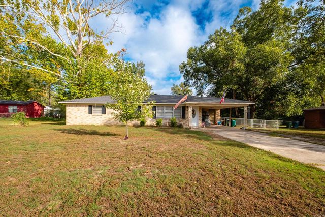 7024 Yarberry Lane, Little Rock, AR 72209
