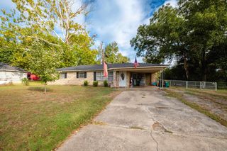 7024 Yarberry Lane, Little Rock, AR 72209