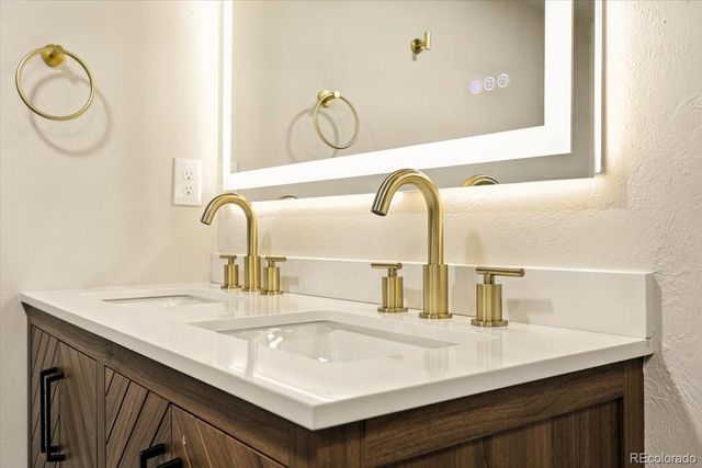 3114 Templeton Gap Road, Colorado Springs, CO 80907