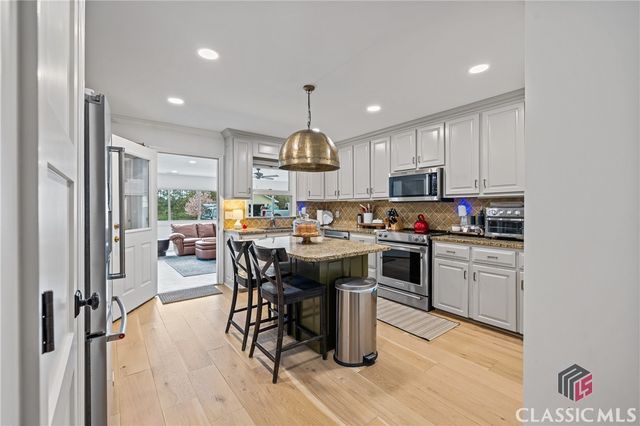 1021 Twin Rivers Road, Greensboro, GA 30642