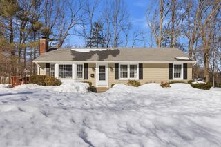 30 Duxbury Dr, Holden, MA 01520