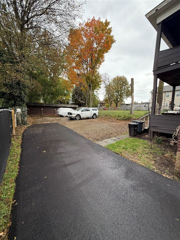 620 W 5TH Street, Erie, PA 16507