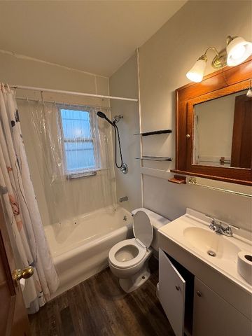 620 W 5TH Street, Erie, PA 16507