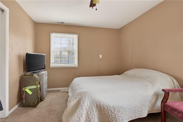 264 Exeter RD, Newport News, VA 23602