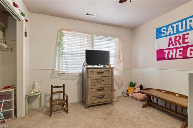 264 Exeter RD, Newport News, VA 23602