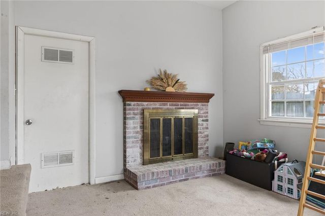 264 Exeter RD, Newport News, VA 23602