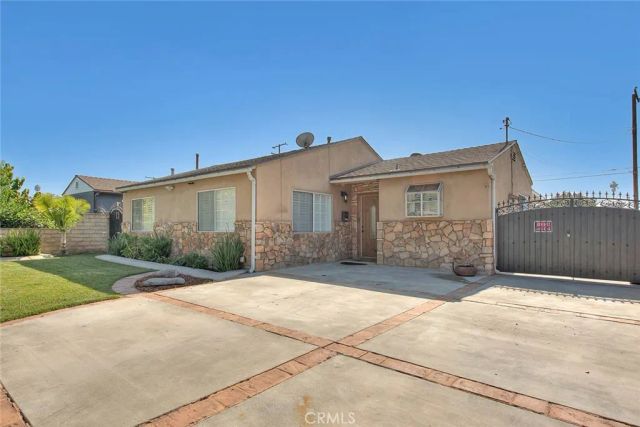236 E Mason, Azusa, CA 91702