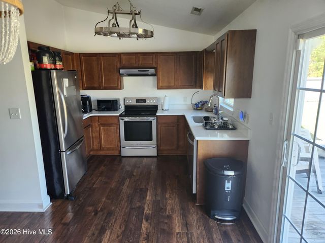 407 S Grazing Court, Sneads Ferry, NC 28460