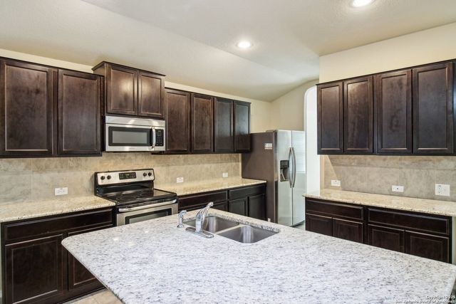 7019 Aphrodite Mist, San Antonio, TX 78252