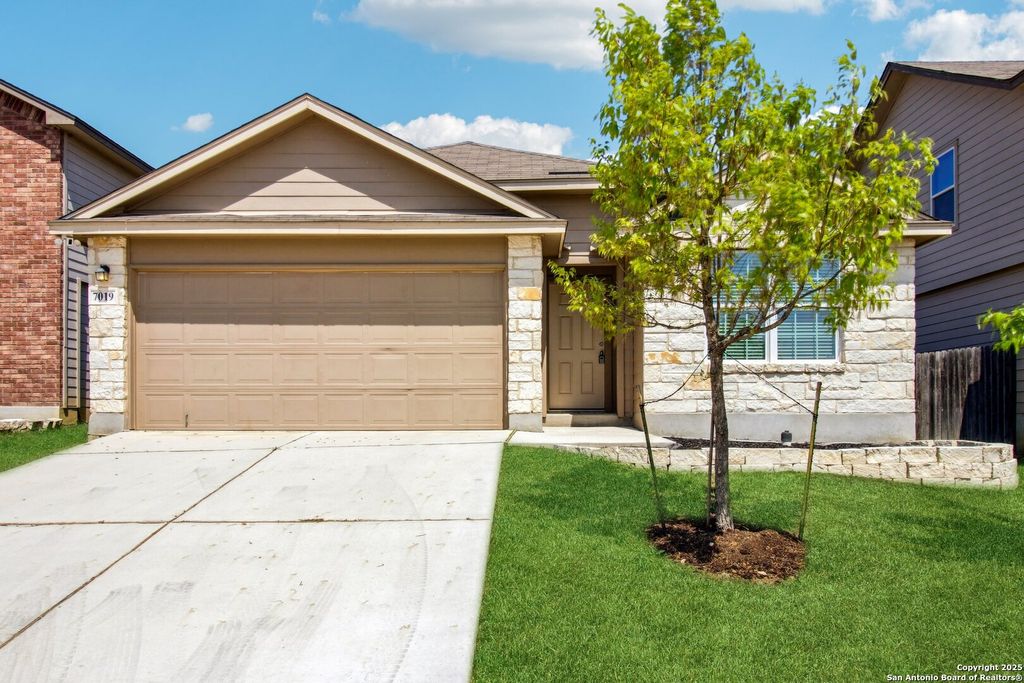 7019 Aphrodite Mist, San Antonio, TX 78252