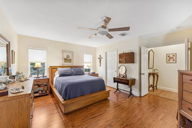 128 NW 110th Way, Coral Springs, FL 33071