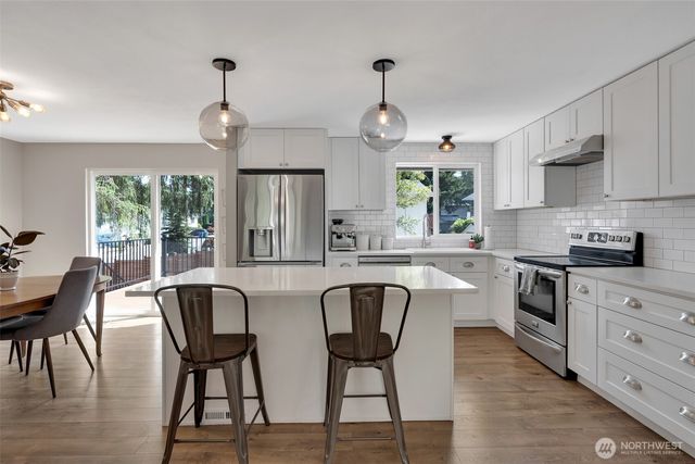 4911 SW 324th Place, Federal Way, WA 98023