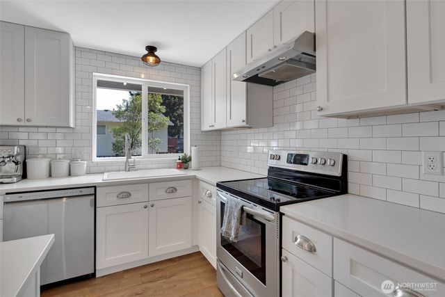 4911 SW 324th Place, Federal Way, WA 98023