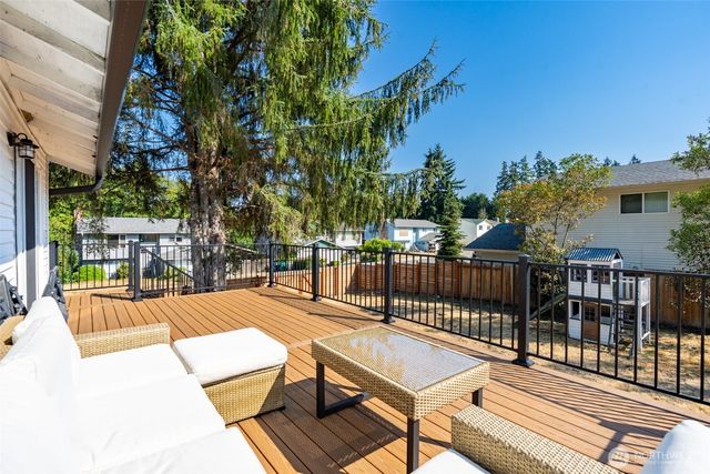 4911 SW 324th Place, Federal Way, WA 98023