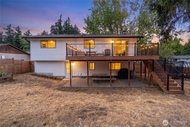 4911 SW 324th Place, Federal Way, WA 98023