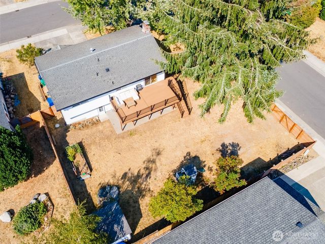 4911 SW 324th Place, Federal Way, WA 98023