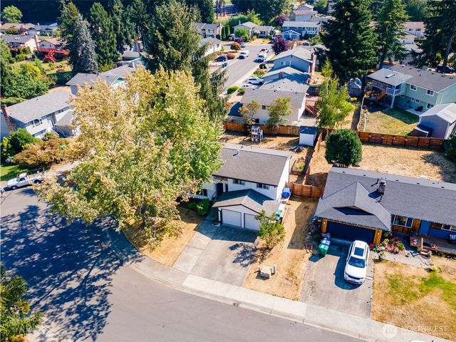 4911 SW 324th Place, Federal Way, WA 98023