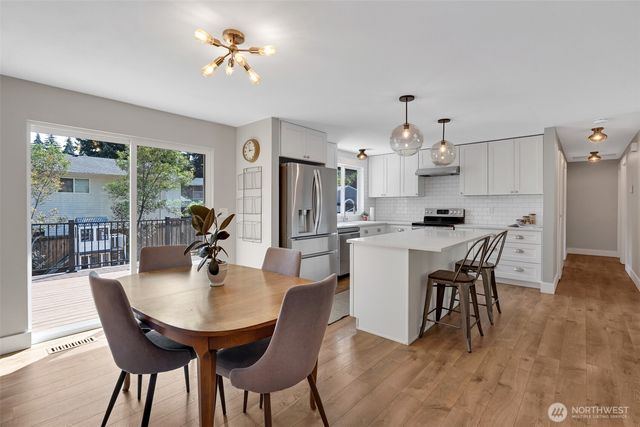 4911 SW 324th Place, Federal Way, WA 98023