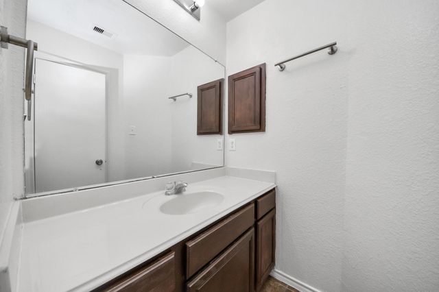 9967 Sterling Place Drive, Conroe, TX 77303