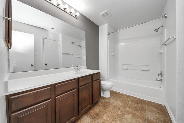 9967 Sterling Place Drive, Conroe, TX 77303