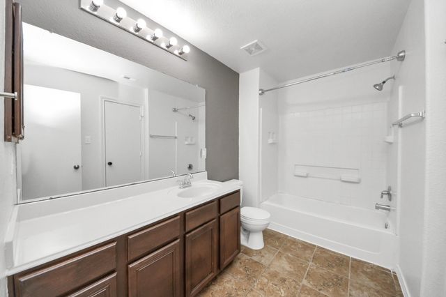 9967 Sterling Place Drive, Conroe, TX 77303