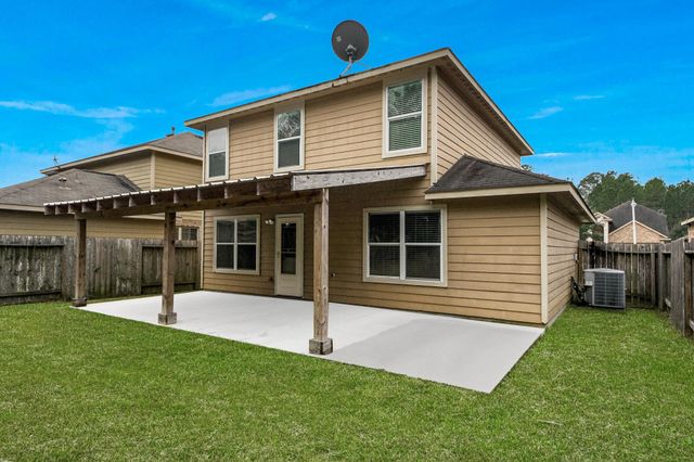 9967 Sterling Place Drive, Conroe, TX 77303