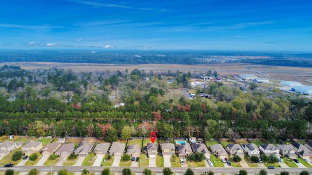 9967 Sterling Place Drive, Conroe, TX 77303