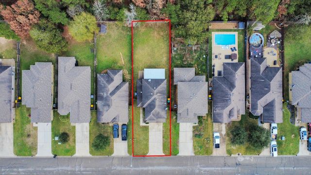 9967 Sterling Place Drive, Conroe, TX 77303