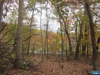 0 Oakwood Avenue, West Milford, NJ 07480