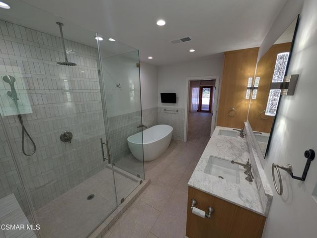 22525 Dardenne Street, Calabasas, CA 91302