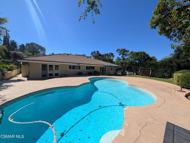 22525 Dardenne Street, Calabasas, CA 91302