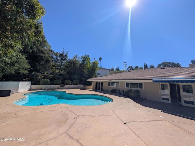 22525 Dardenne Street, Calabasas, CA 91302