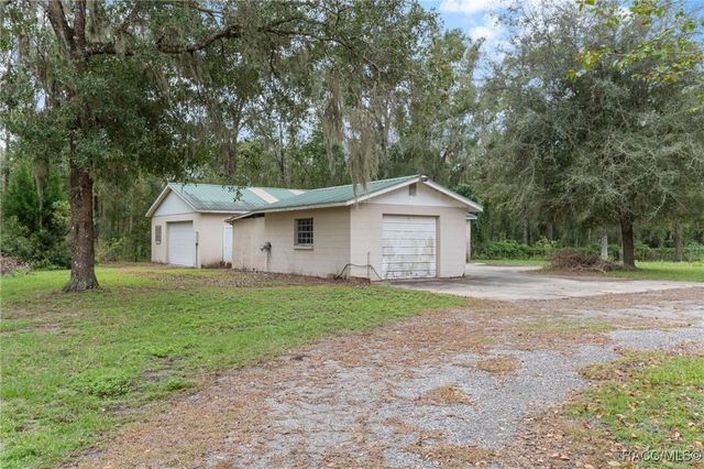 8738 E Clearview Street, Floral City, FL 34436