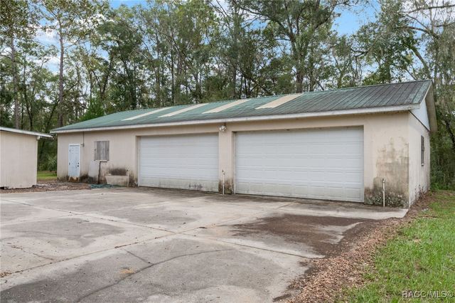 8738 E Clearview Street, Floral City, FL 34436