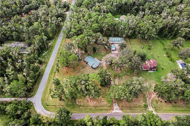 8738 E Clearview Street, Floral City, FL 34436