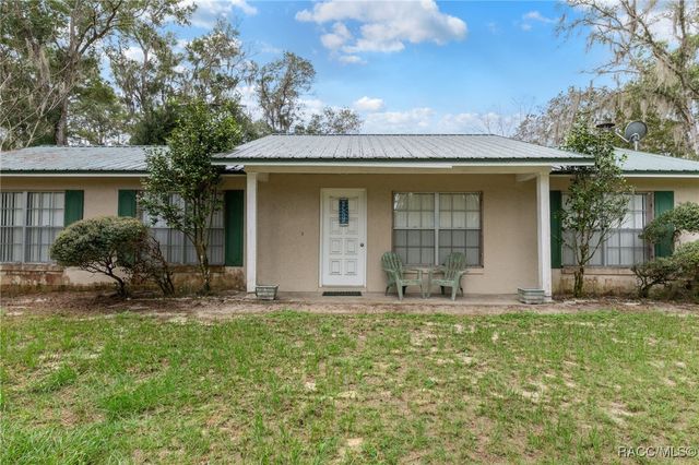 8738 E Clearview Street, Floral City, FL 34436