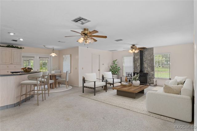 8738 E Clearview Street, Floral City, FL 34436