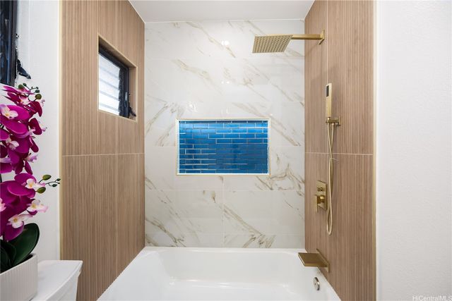1812 Waiola Street A, Honolulu, HI 96826