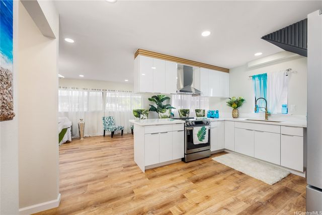 1812 Waiola Street A, Honolulu, HI 96826