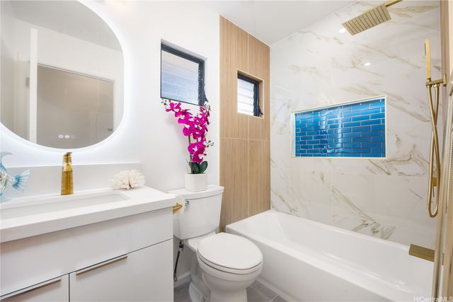 1812 Waiola Street A, Honolulu, HI 96826