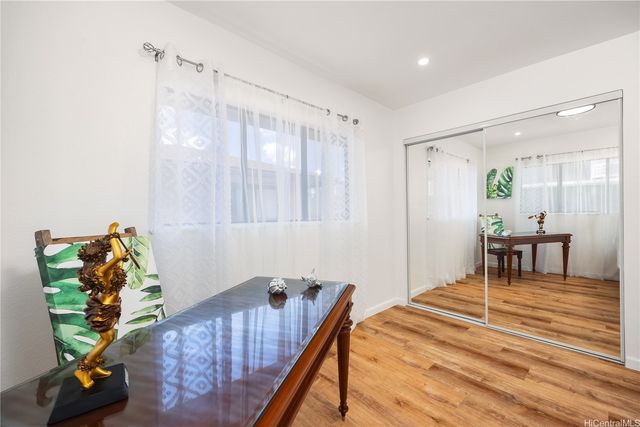 1812 Waiola Street A, Honolulu, HI 96826