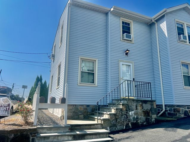 80 Josephine Evaristo Avenue 1st Fl & Basement, Greenwich, CT 06830