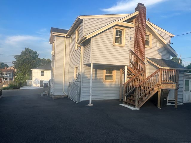 80 Josephine Evaristo Avenue 1st Fl & Basement, Greenwich, CT 06830