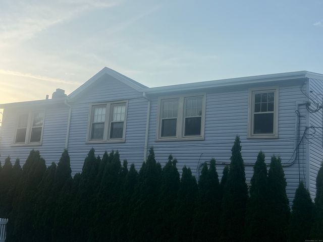 80 Josephine Evaristo Avenue 1st Fl & Basement, Greenwich, CT 06830