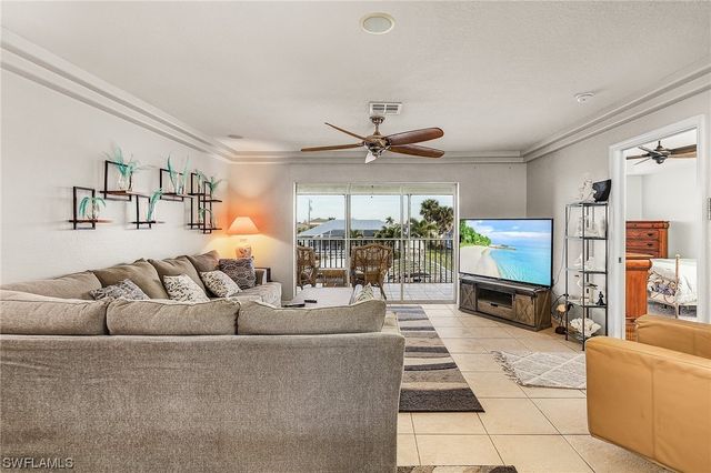 841 SW 47th TER 202, Cape Coral, FL 33914