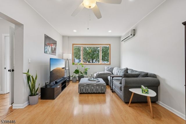 471 Harding Ave, Lyndhurst Twp., NJ 07071